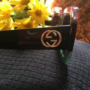 gucci shades red and green